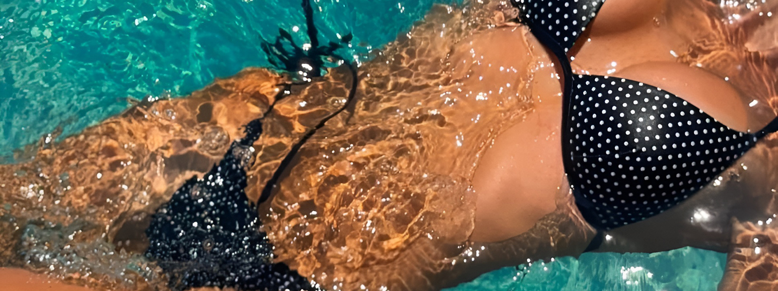 Новая летняя коллаборация: Khy от Кайли Дженнер и Frankies Bikinis