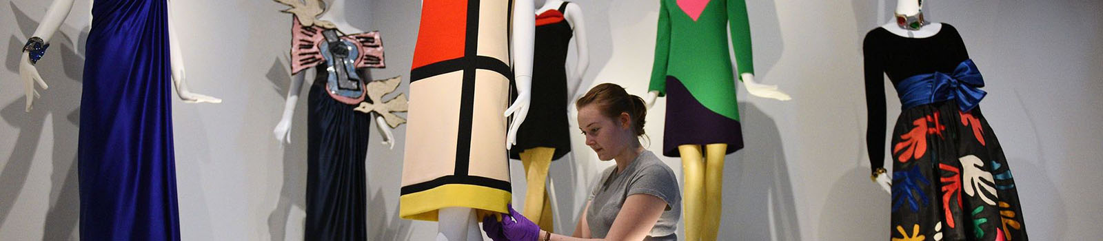 Магазин Yves Saint Laurent