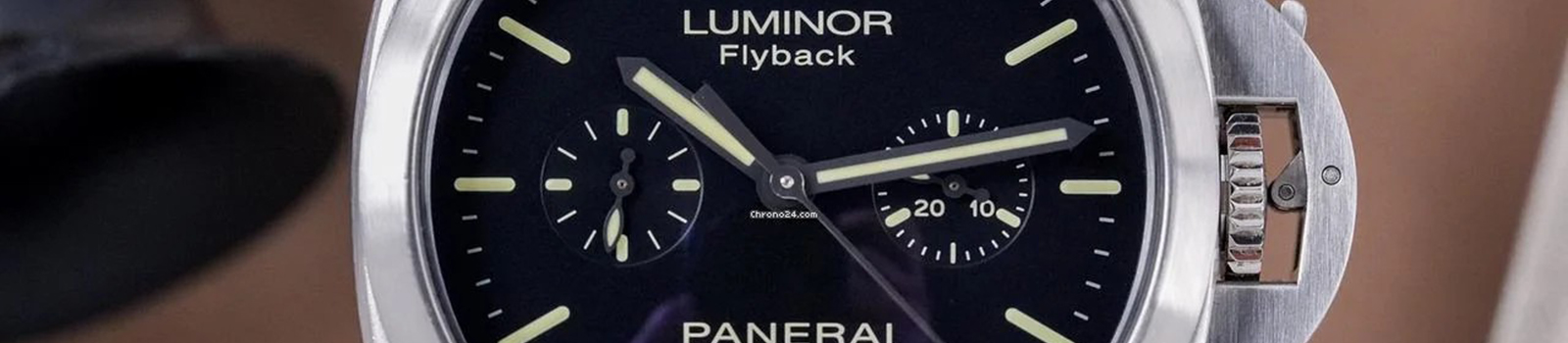 Panerai Lumior часы и аксессуары