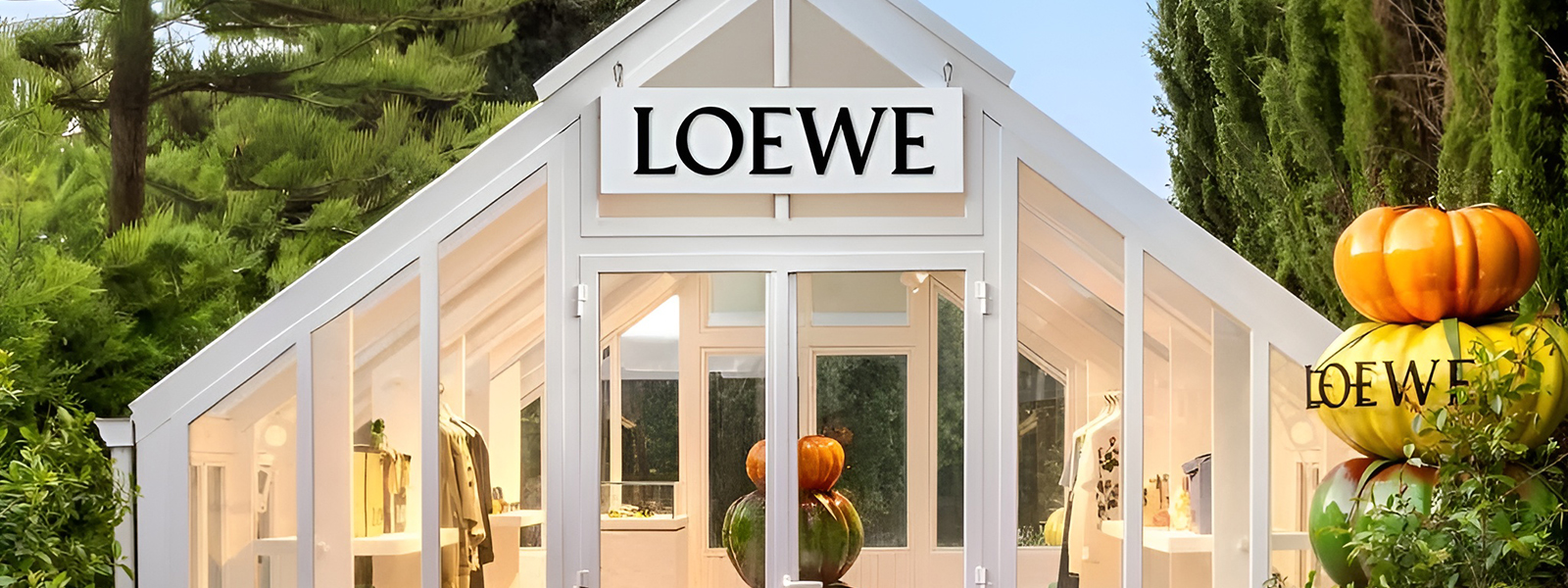 Летние пространства роскоши: как Loewe охватил Средиземноморье летом 2025 года Летние пространства роскоши: как Loewe охватил Средиземноморье летом 2025 года