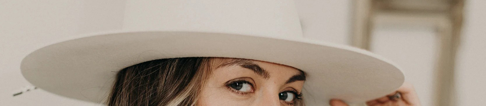 Брендовые женские шляпы люкс брендов Брендовые женские шляпы люкс брендов