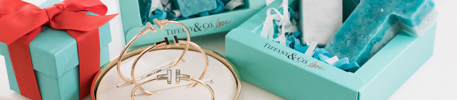 Подарочный набор копий и реплик брендовых аксессуаров Подарочный набор копий и реплик брендовых аксессуаров