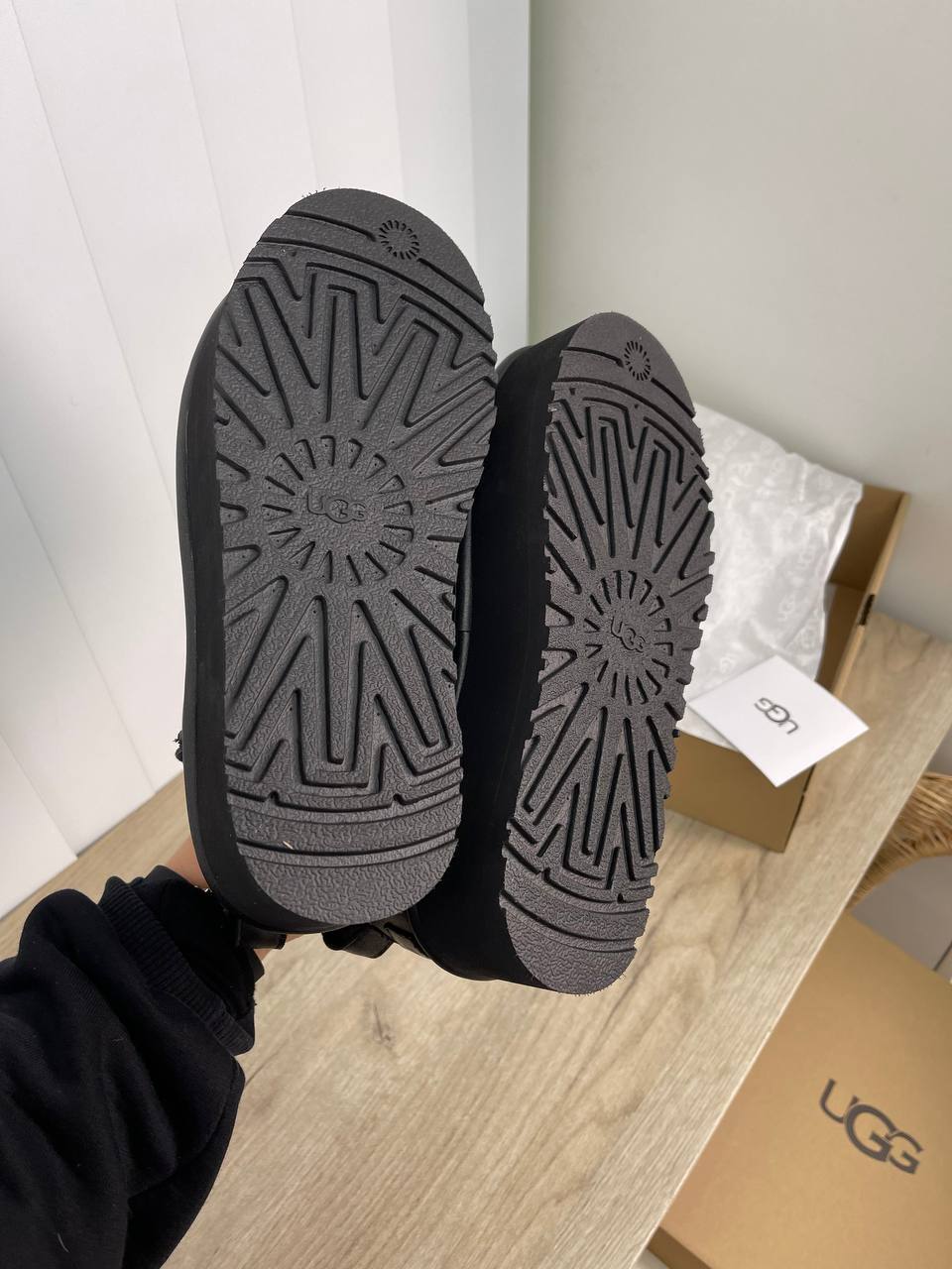 Classic Mini Platform UGG с мехом Ugg Australia BP-24505 Classic Mini Platform UGG с мехом Ugg Australia BP-24505