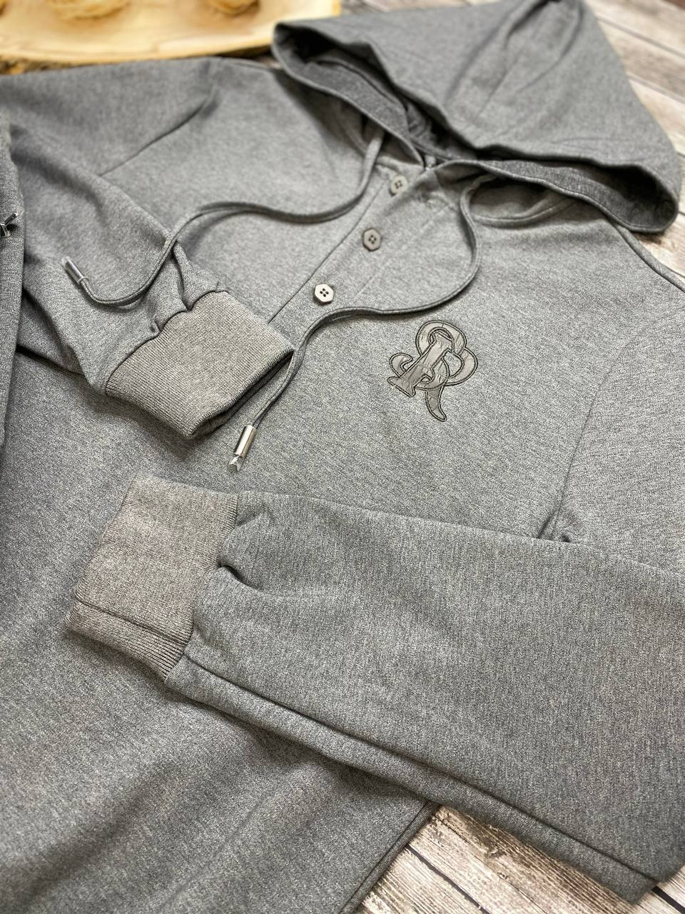 Спортивный костюм с кожей крокодила BP-27447 Stefano Ricci Спортивный костюм с кожей крокодила BP-27447 Stefano Ricci