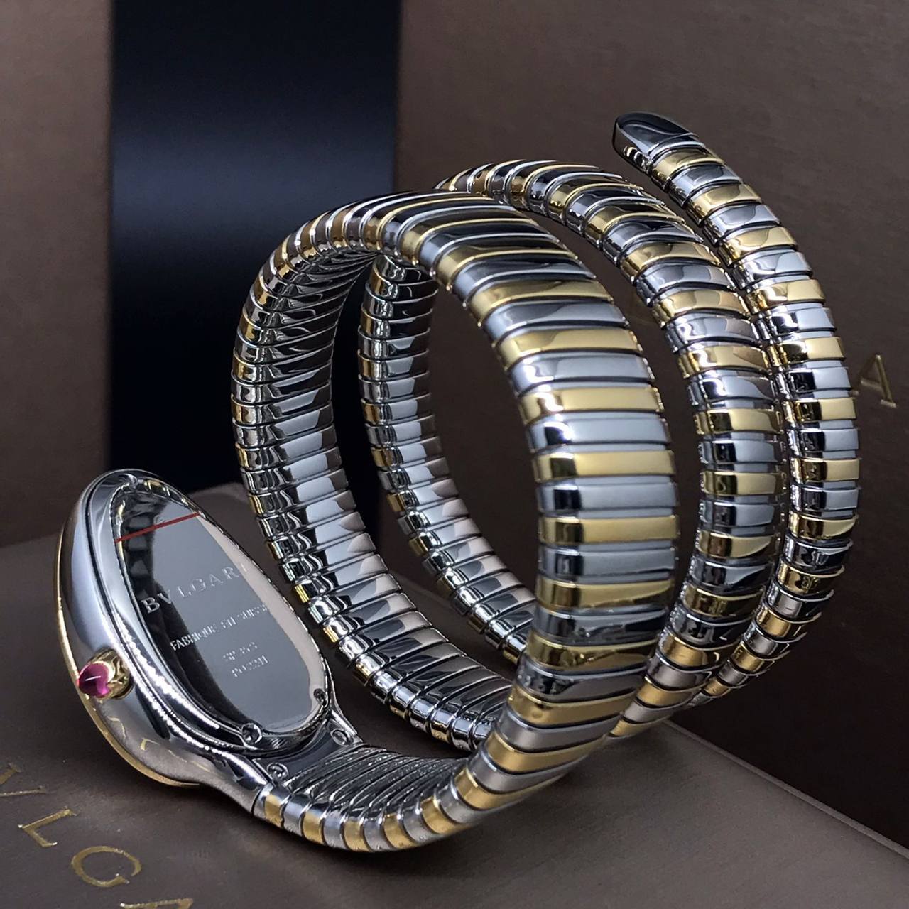 Часы Bvlgari стильные BP-28337 Часы Bvlgari стильные BP-28337