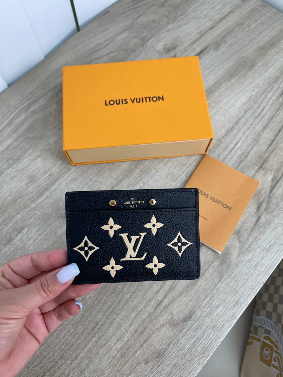 Трендовый картхолдер Louis Vuitton BP-32746 Трендовый картхолдер Louis Vuitton BP-32746
