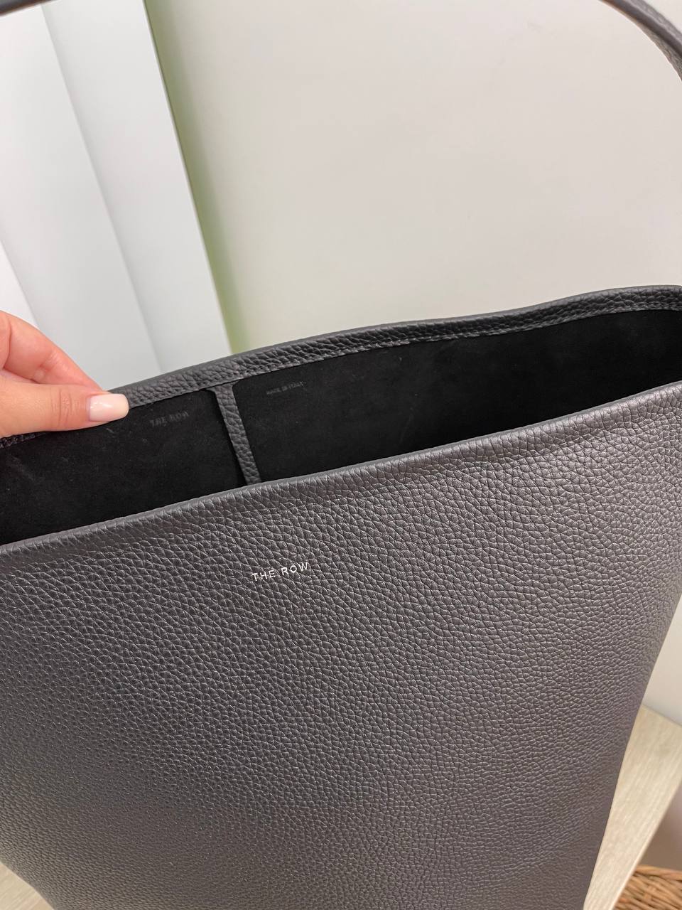 Коллекционная женская сумка The Row BP-22687 Коллекционная женская сумка The Row BP-22687