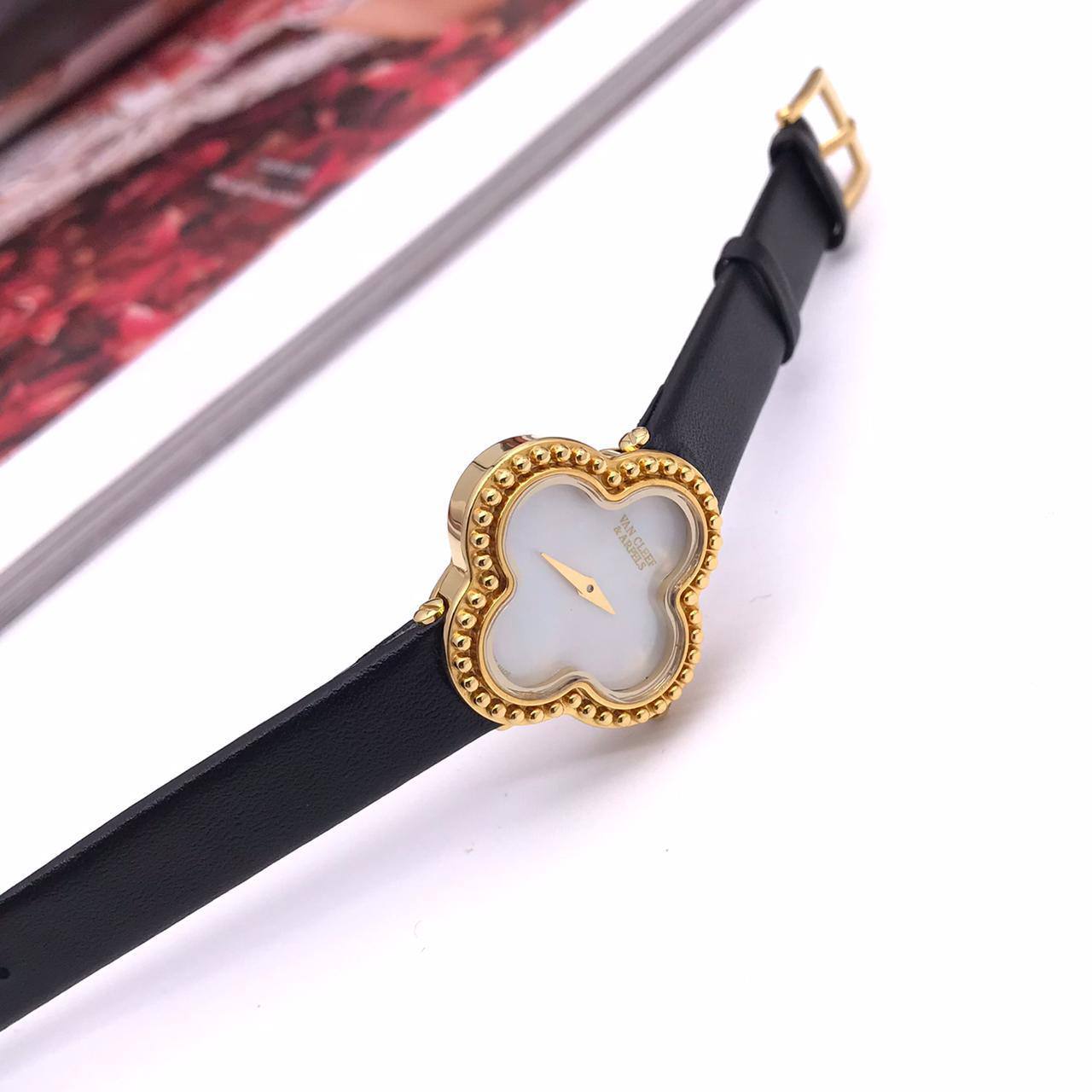 Элегантные часы Van Cleef BP-14098 Элегантные часы Van Cleef BP-14098