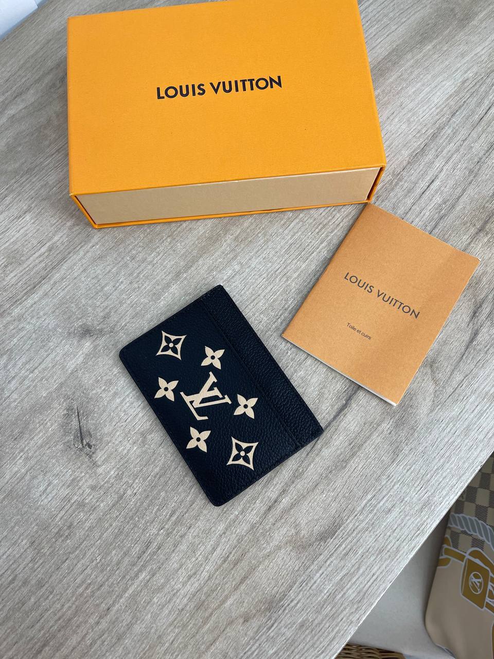 Трендовый картхолдер Louis Vuitton BP-32746 Трендовый картхолдер Louis Vuitton BP-32746