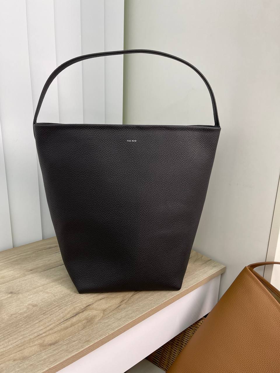 Коллекционная женская сумка The Row BP-22687 Коллекционная женская сумка The Row BP-22687