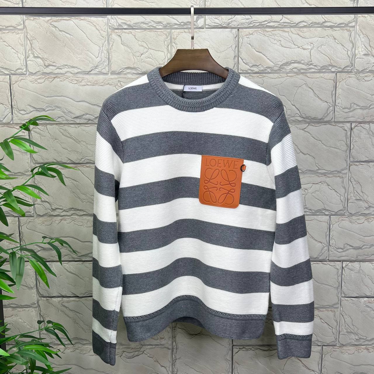 Свитер Loewe BP-25905 повседневный Свитер Loewe BP-25905 повседневный