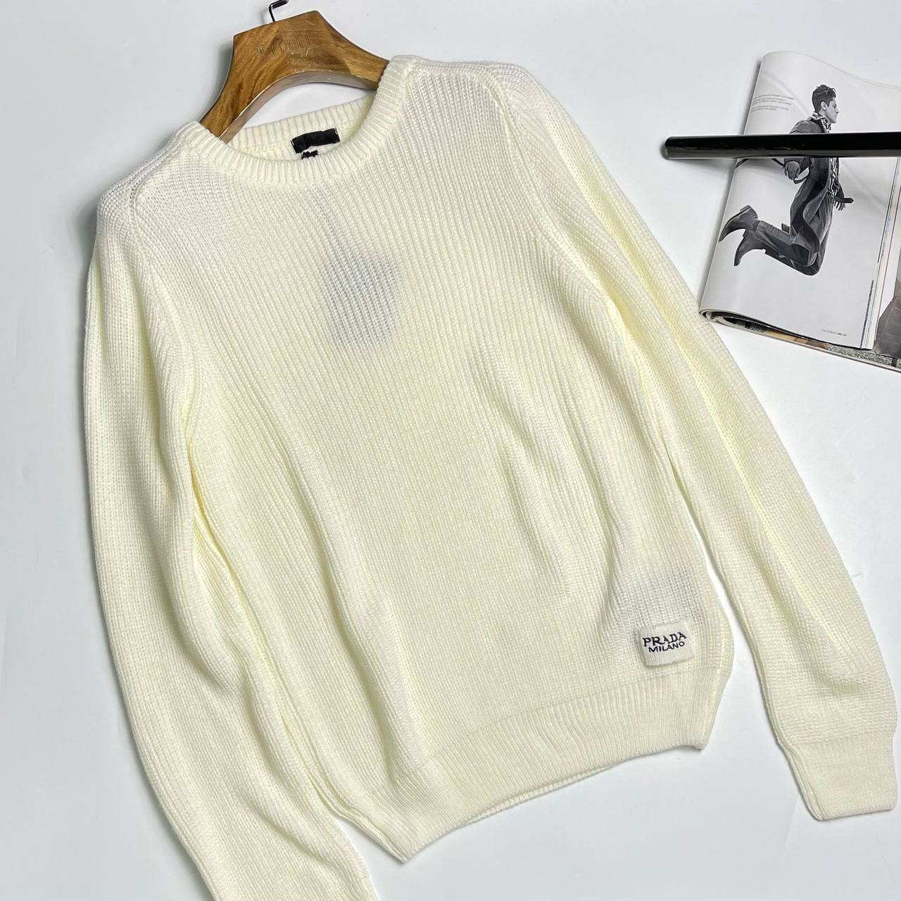 Свитер Prada BP-21424 повседневный Свитер Prada BP-21424 повседневный