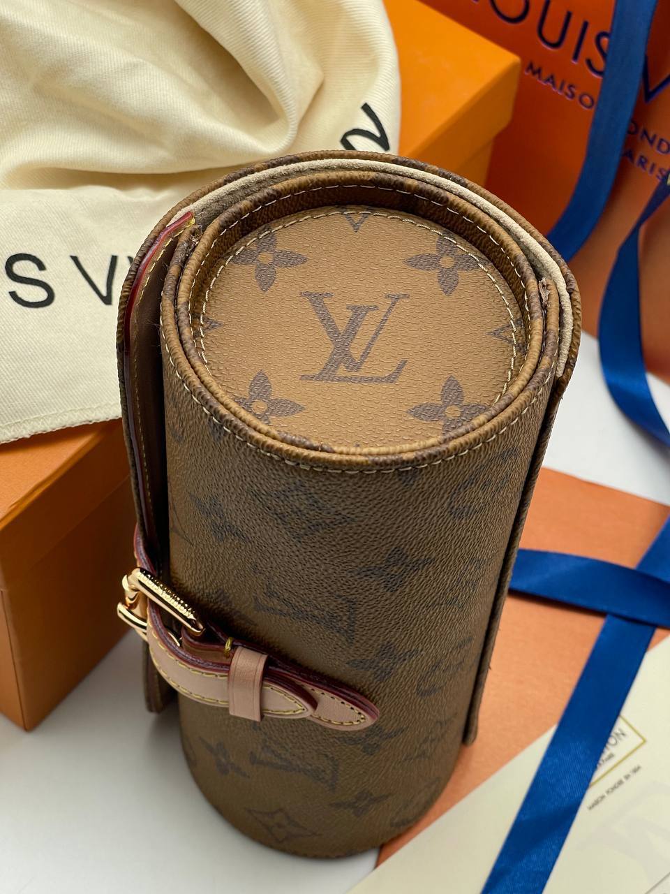 Louis Vuitton футляр для хранения часов BP-37919 Louis Vuitton футляр для хранения часов BP-37919