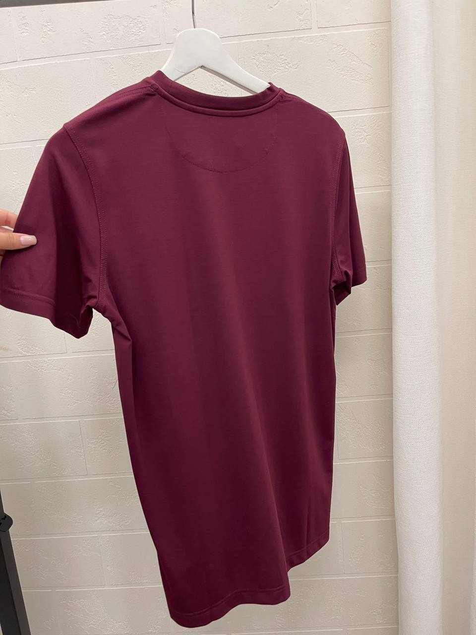 Стильная футболка Kiton BP-47972 Стильная футболка Kiton BP-47972