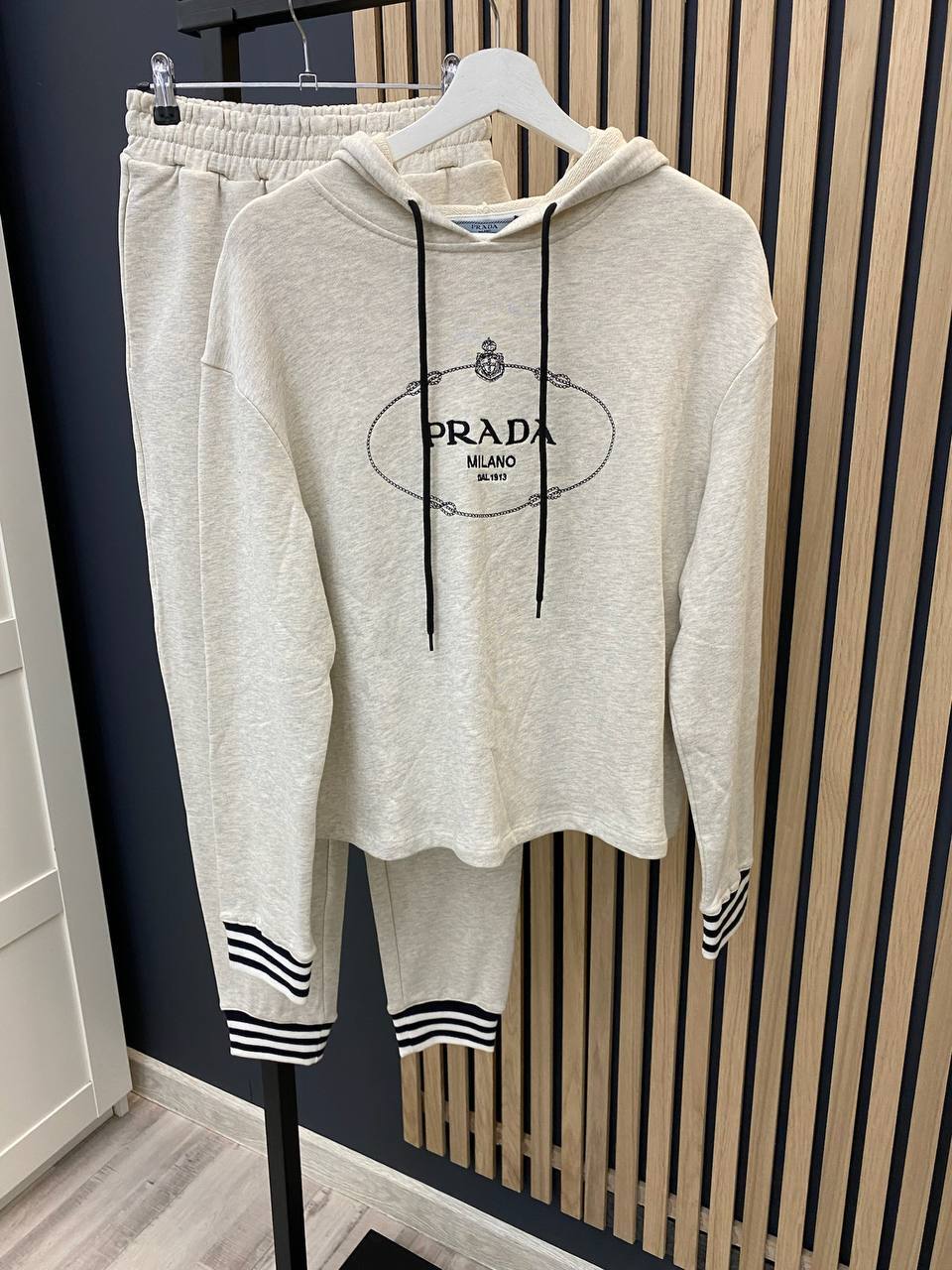 Спортивный костюм Prada премиум BP-40000 Спортивный костюм Prada премиум BP-40000