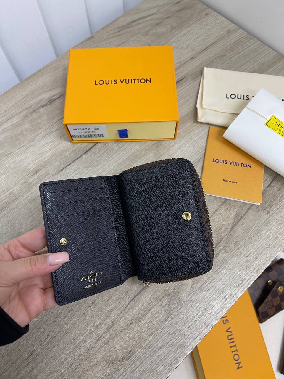 Коричневый кошелек премиум Louis Vuitton BP-27600 Коричневый кошелек премиум Louis Vuitton BP-27600