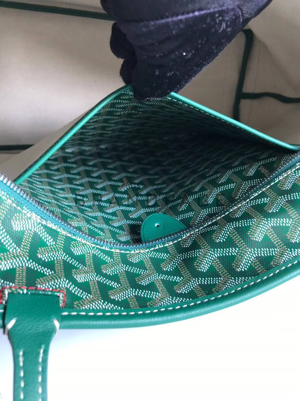 Сумка кожаная Goyard Artois MM Сумка кожаная Goyard Artois MM