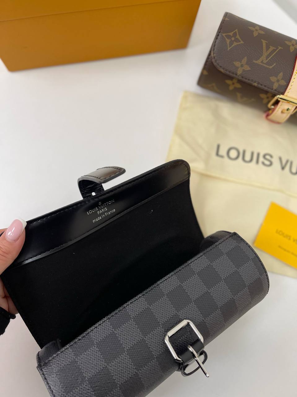 Эксклюзивный футляр для часов Louis Vuitton BP-26638 Эксклюзивный футляр для часов Louis Vuitton BP-26638