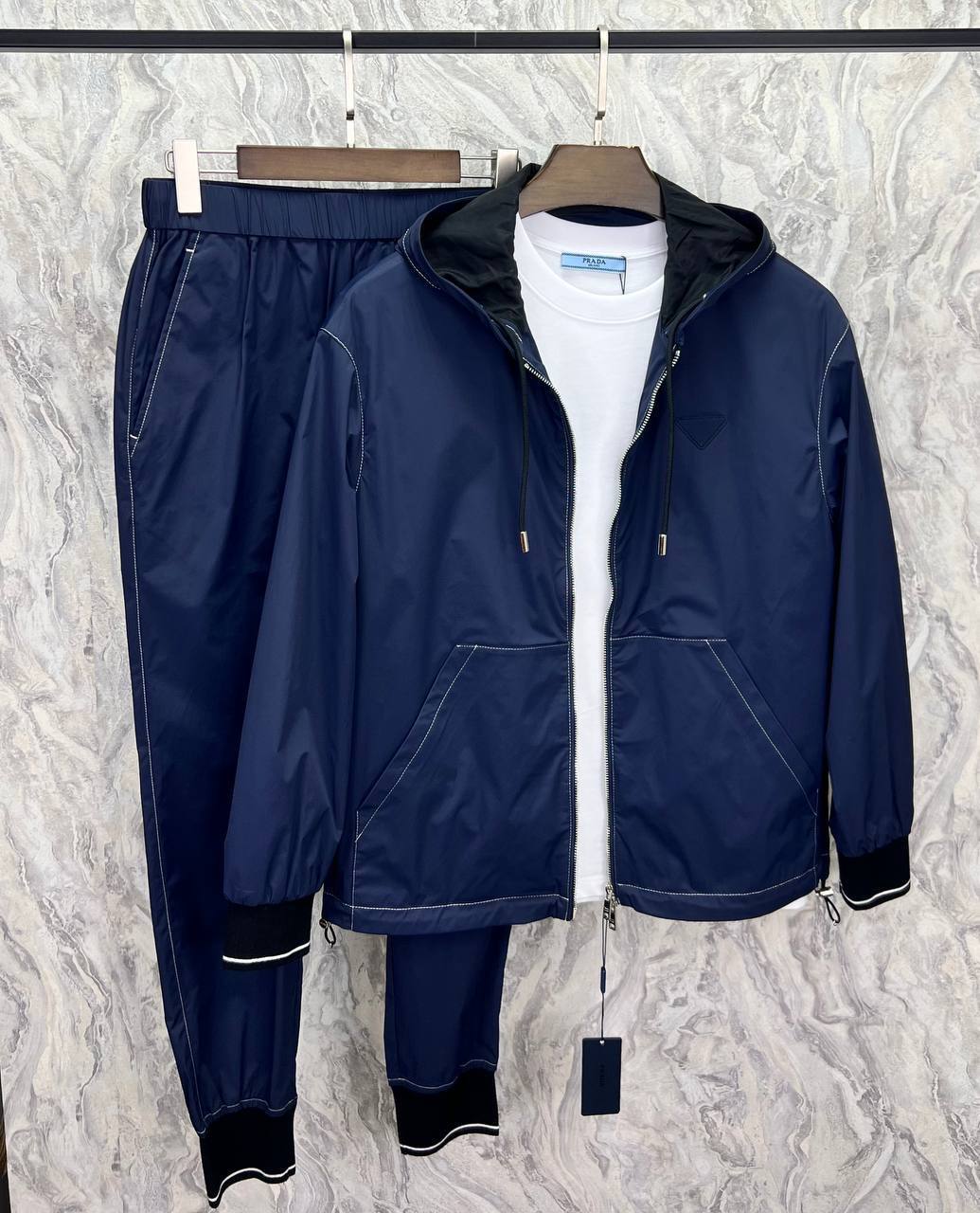 Премиум спортивный костюм Prada BP-30040 Премиум спортивный костюм Prada BP-30040