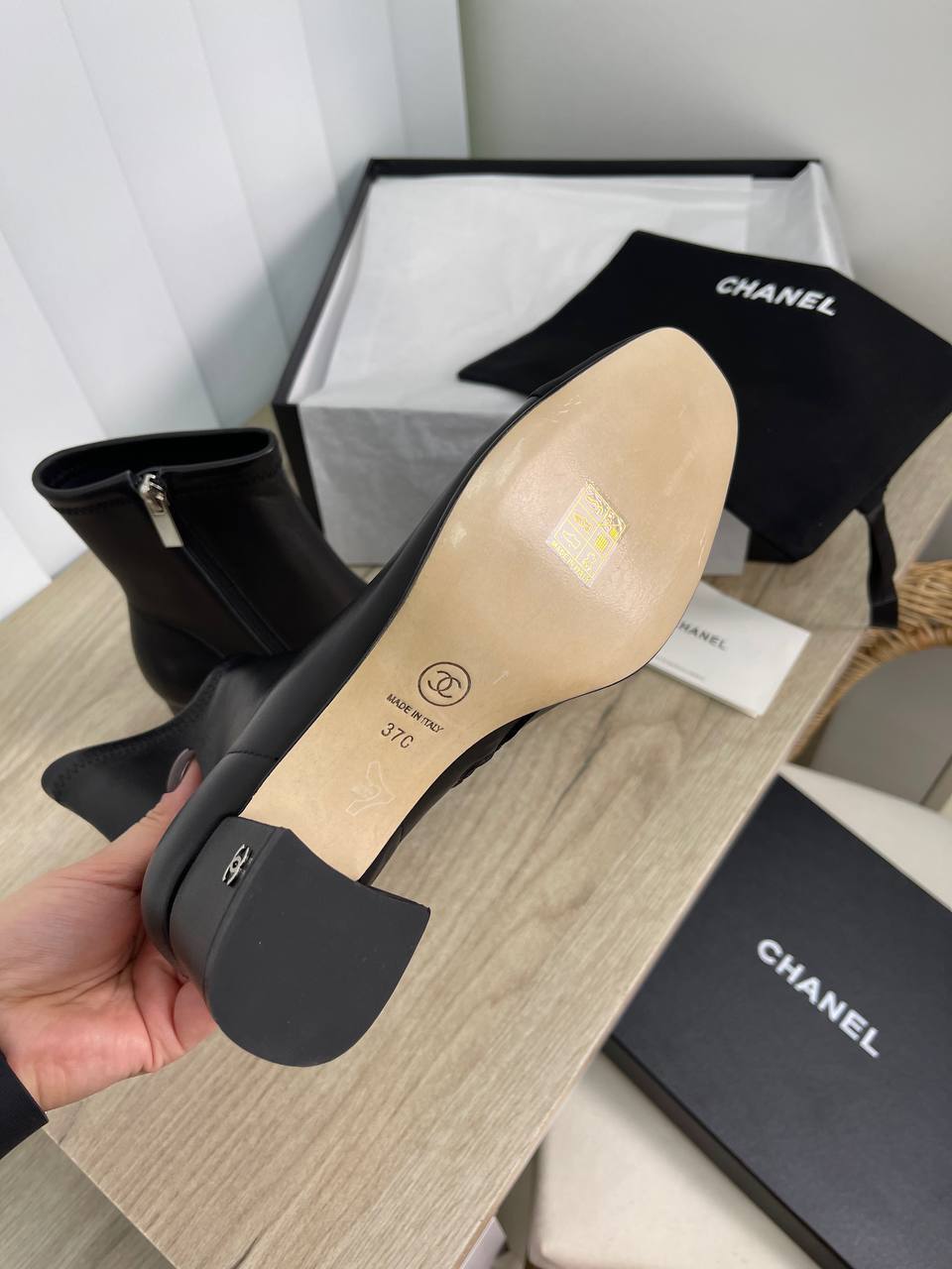 Комбинированные трендовые ботильоны Chanel BP-23531 Комбинированные трендовые ботильоны Chanel BP-23531