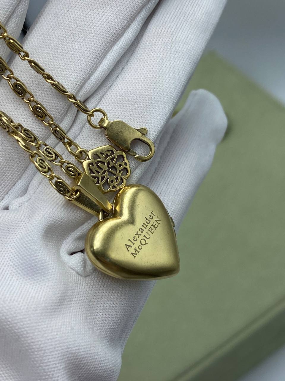 Элитный кулон Alexander McQueen BP-41044 Элитный кулон Alexander McQueen BP-41044