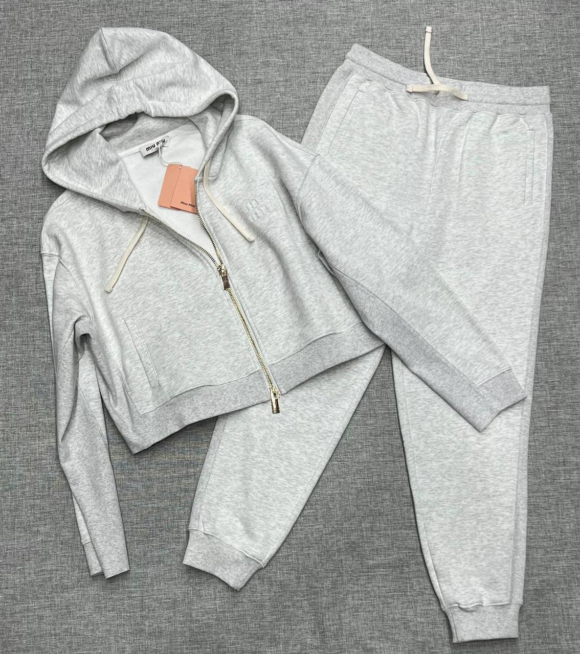 Премиум костюм для спорта Miu Miu BP-44066 Премиум костюм для спорта Miu Miu BP-44066