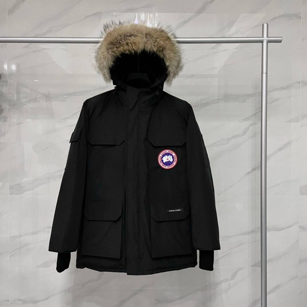 Пуховик черный Expedition Canada Goose BP-894247 Пуховик черный Expedition Canada Goose BP-894247