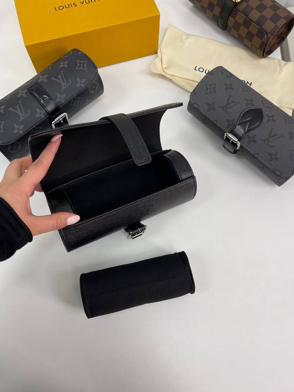 Дорожный футляр Louis Vuitton для часов BP-27851 Дорожный футляр Louis Vuitton для часов BP-27851