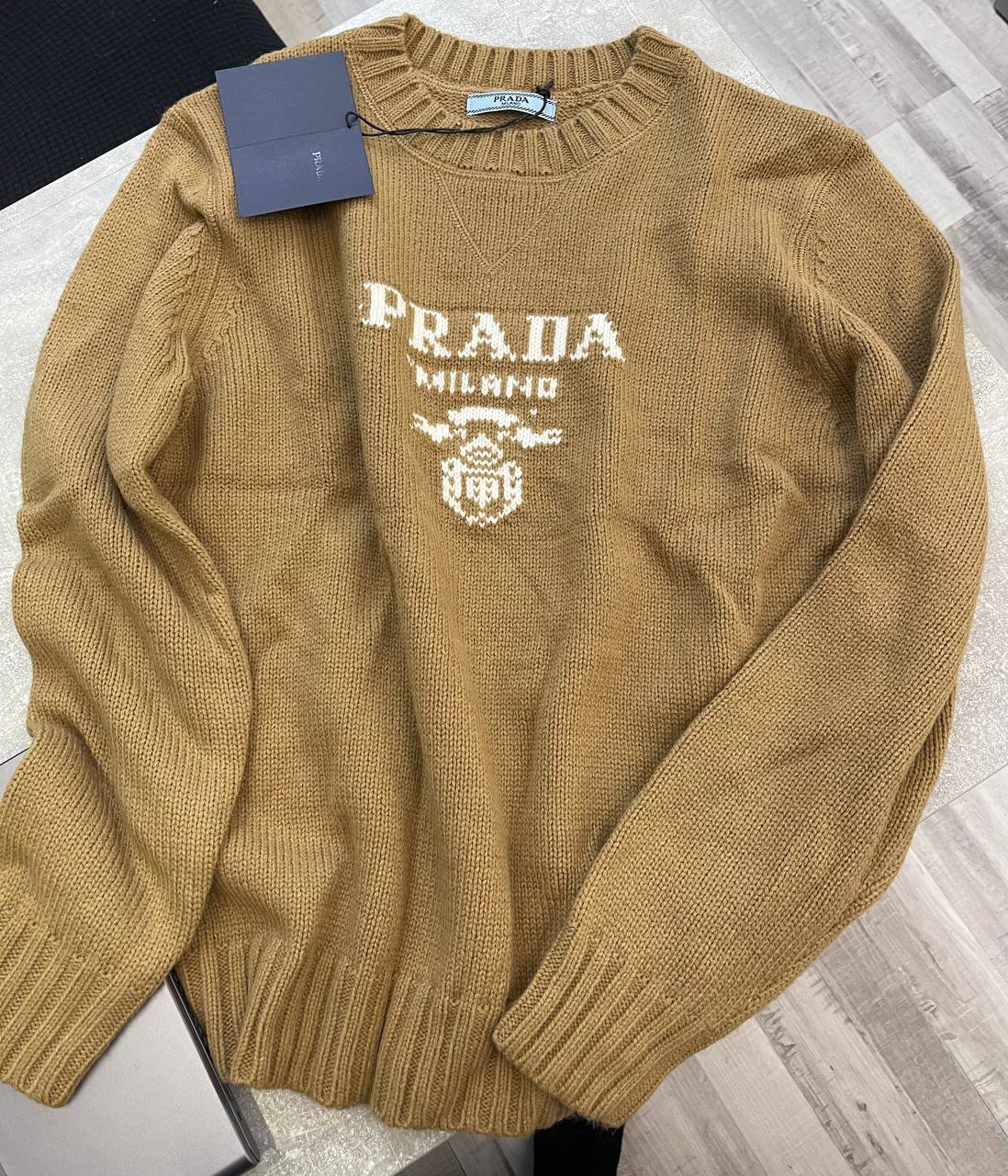 Коллекционный женский свитер Prada BP-42535 Коллекционный женский свитер Prada BP-42535