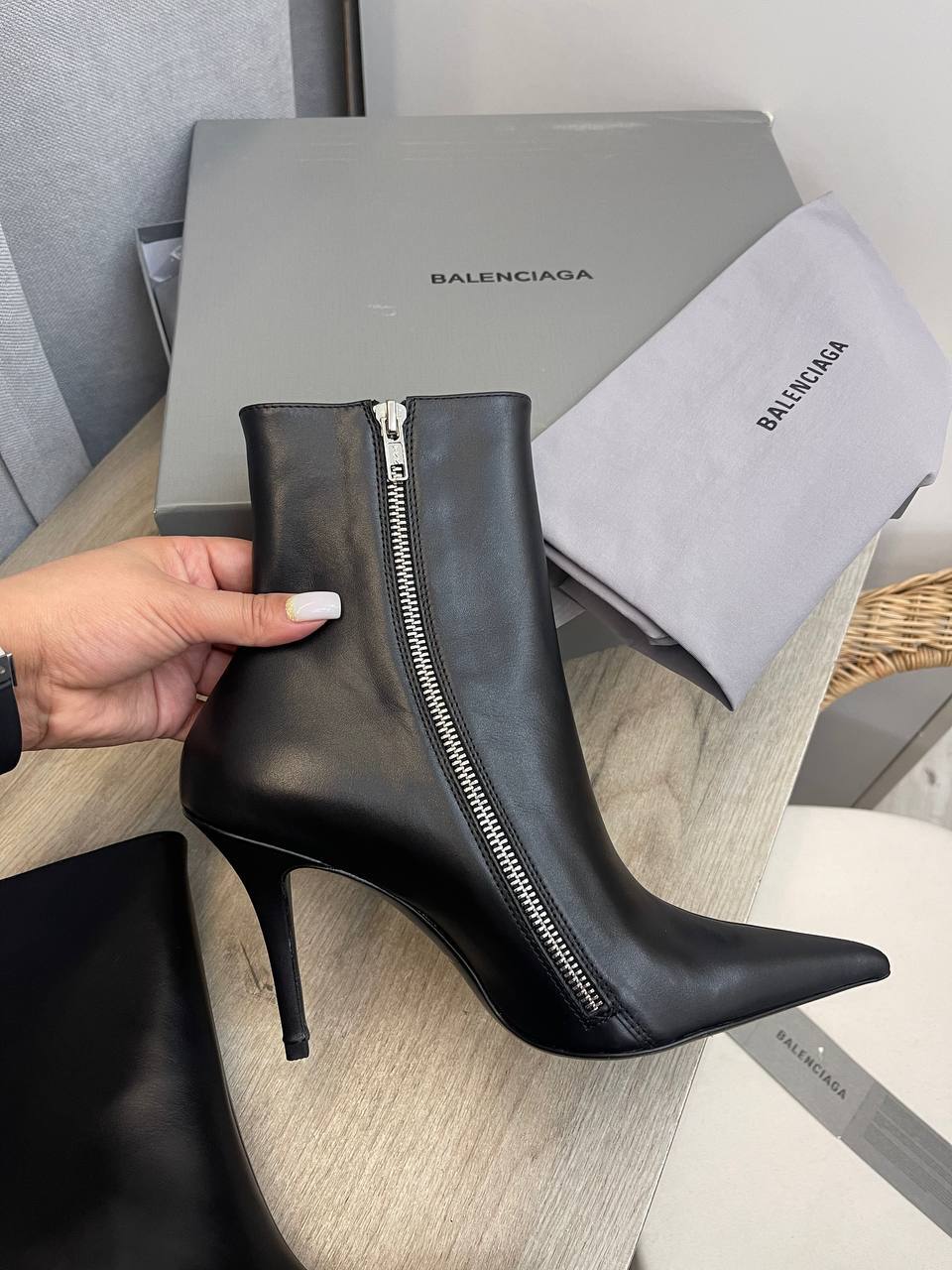 Коллекционные ботильоны Balenciaga BP-39659 Коллекционные ботильоны Balenciaga BP-39659