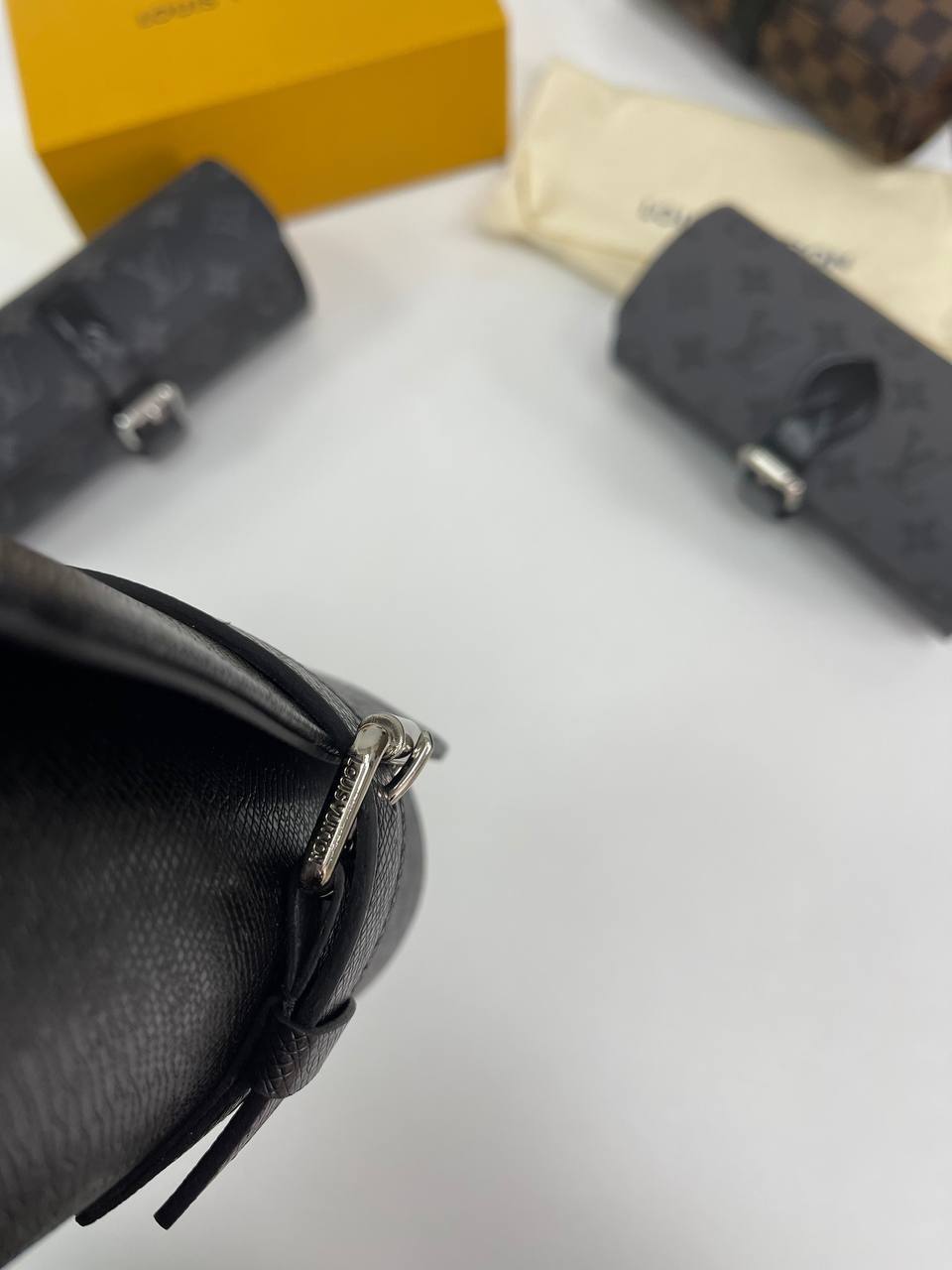 Дорожный футляр Louis Vuitton для часов BP-27851 Дорожный футляр Louis Vuitton для часов BP-27851