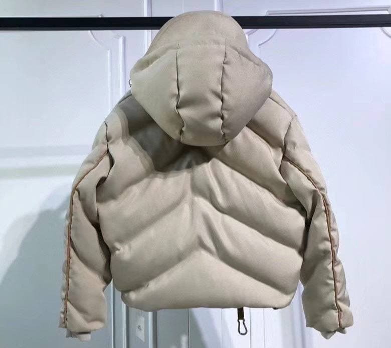 Коллекционная женская куртка Burberry BP-1951 Коллекционная женская куртка Burberry BP-1951