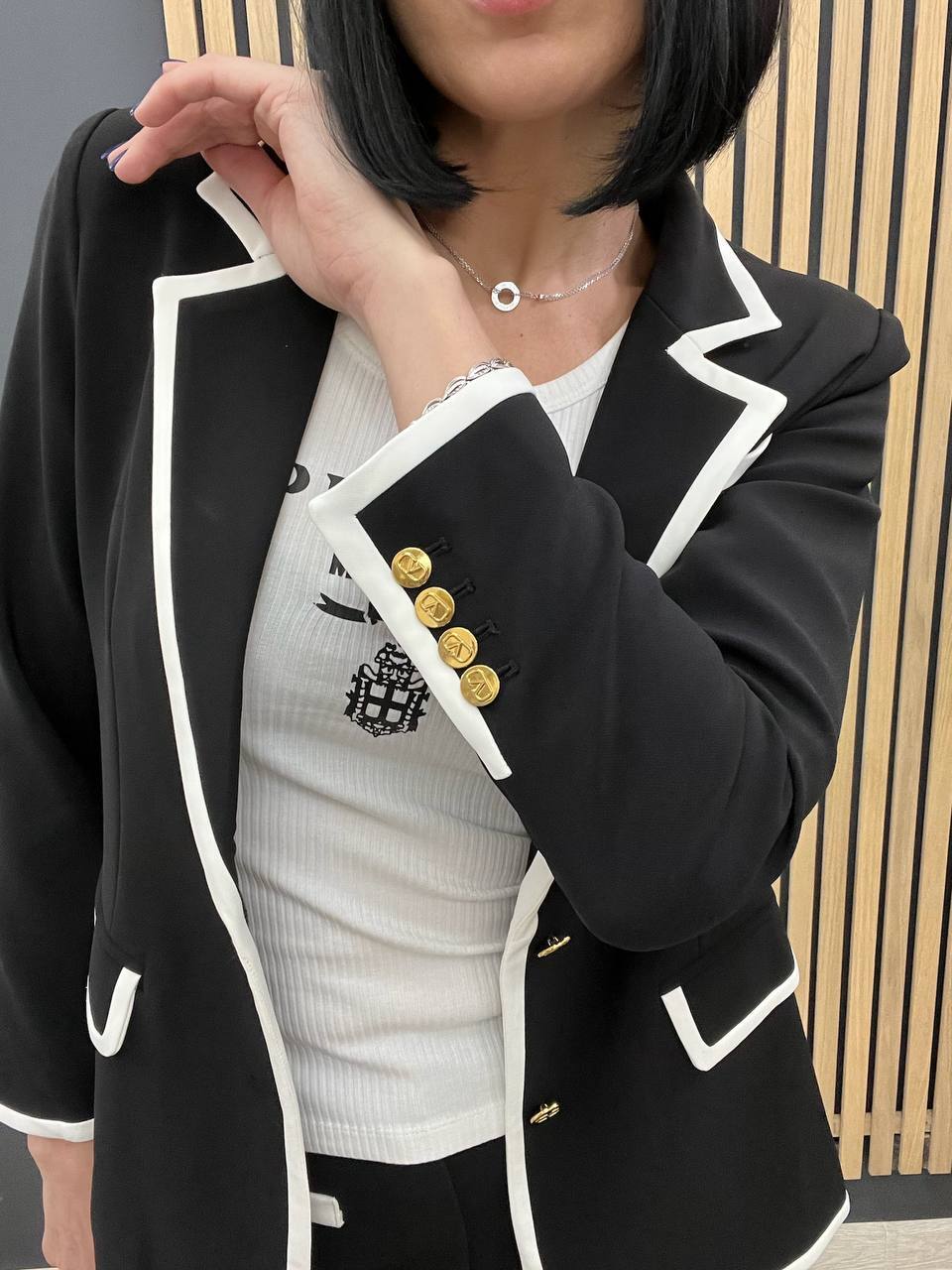 Женский костюм премиум Valentino BP-47800 Женский костюм премиум Valentino BP-47800