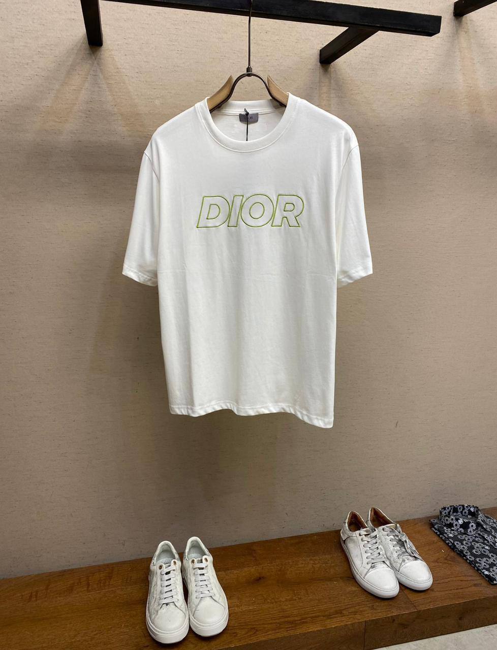 Футболка стильная Christian Dior BP-48091 Футболка стильная Christian Dior BP-48091