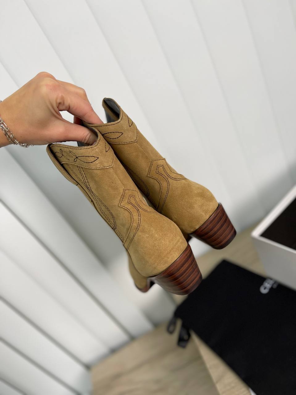 Ботинки бежевые повседневные Celine BP-23020 Ботинки бежевые повседневные Celine BP-23020