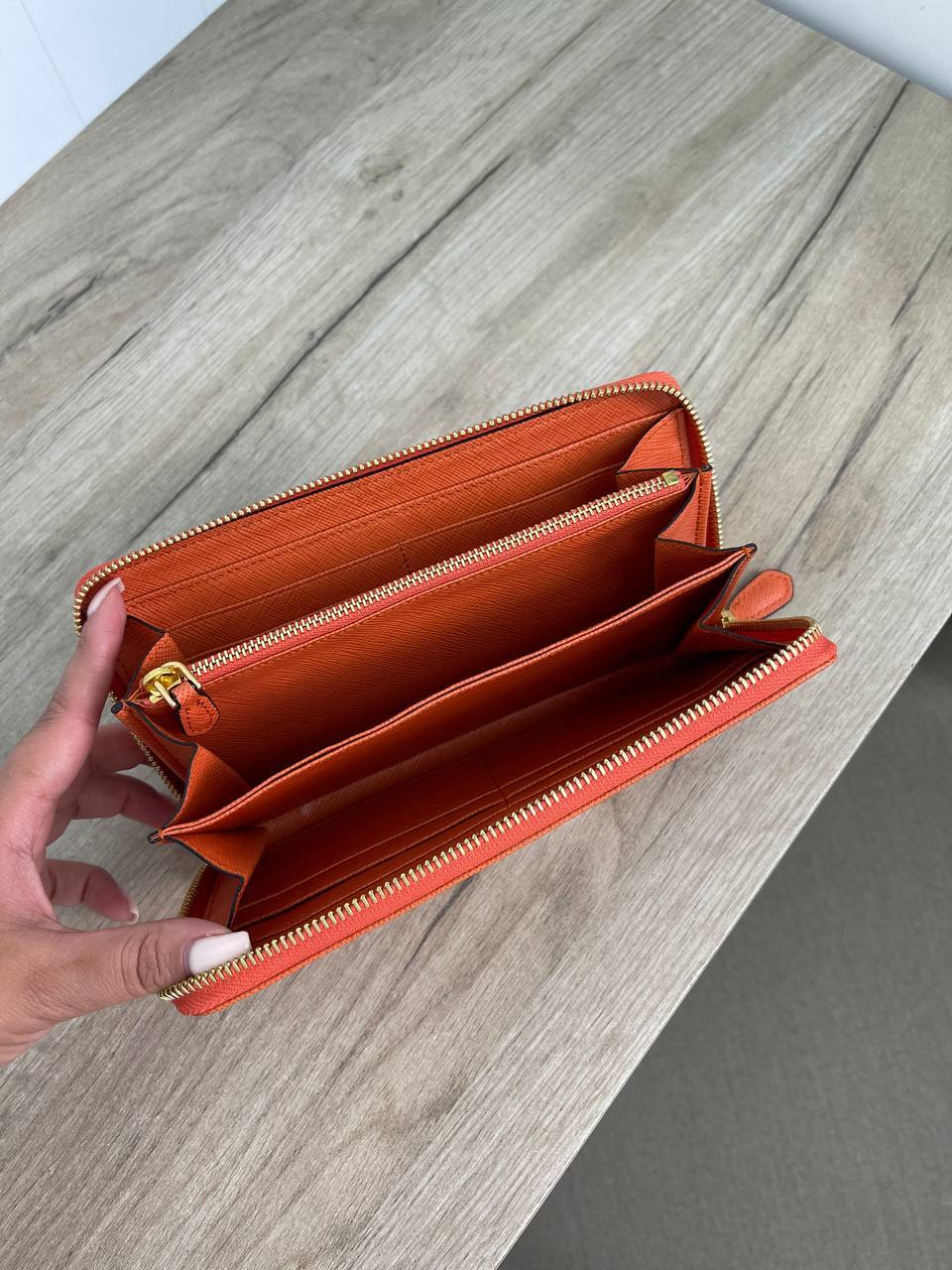 Повседневный кошелек Prada BP-17681 Повседневный кошелек Prada BP-17681