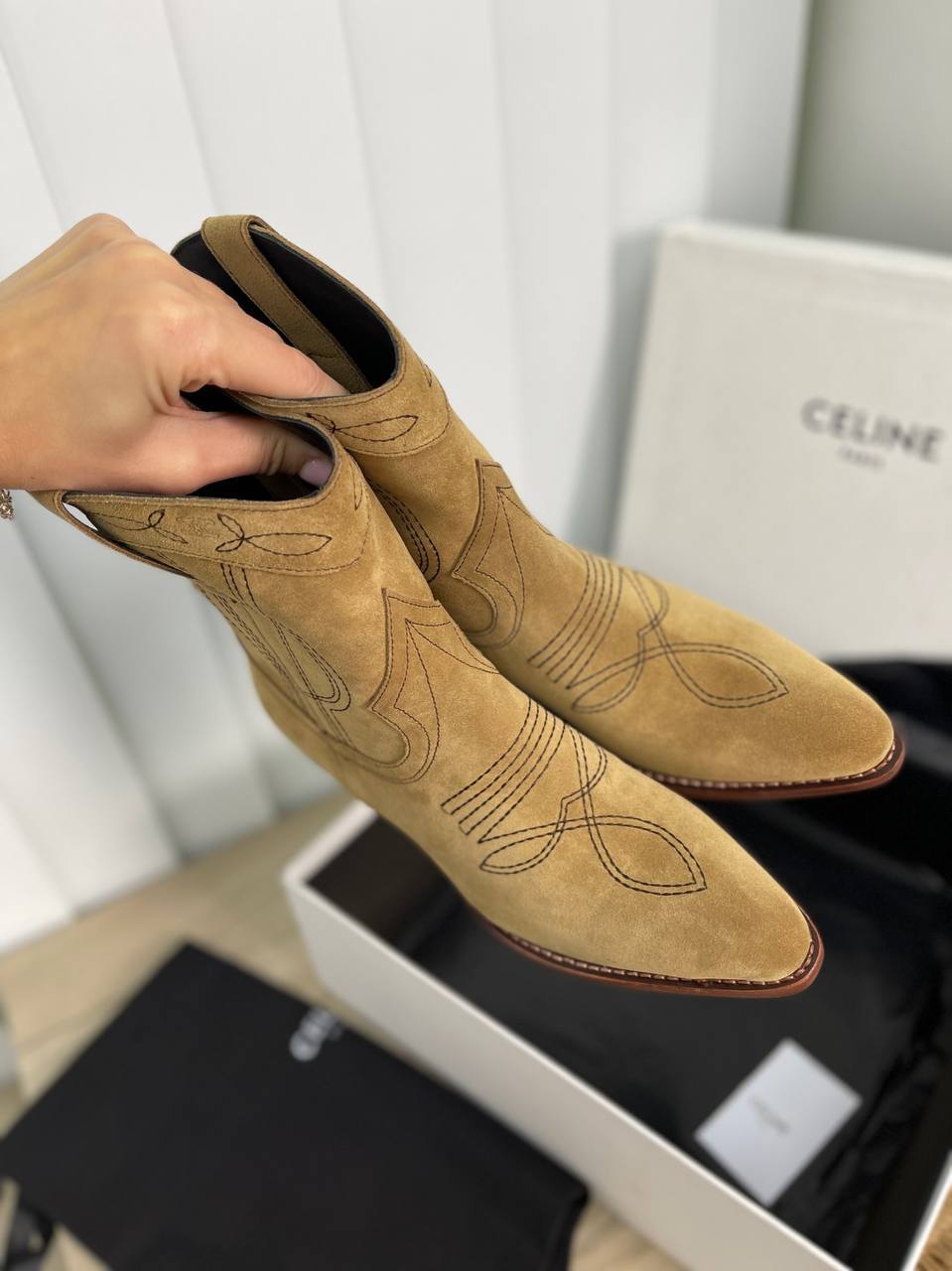 Ботинки бежевые повседневные Celine BP-23020 Ботинки бежевые повседневные Celine BP-23020