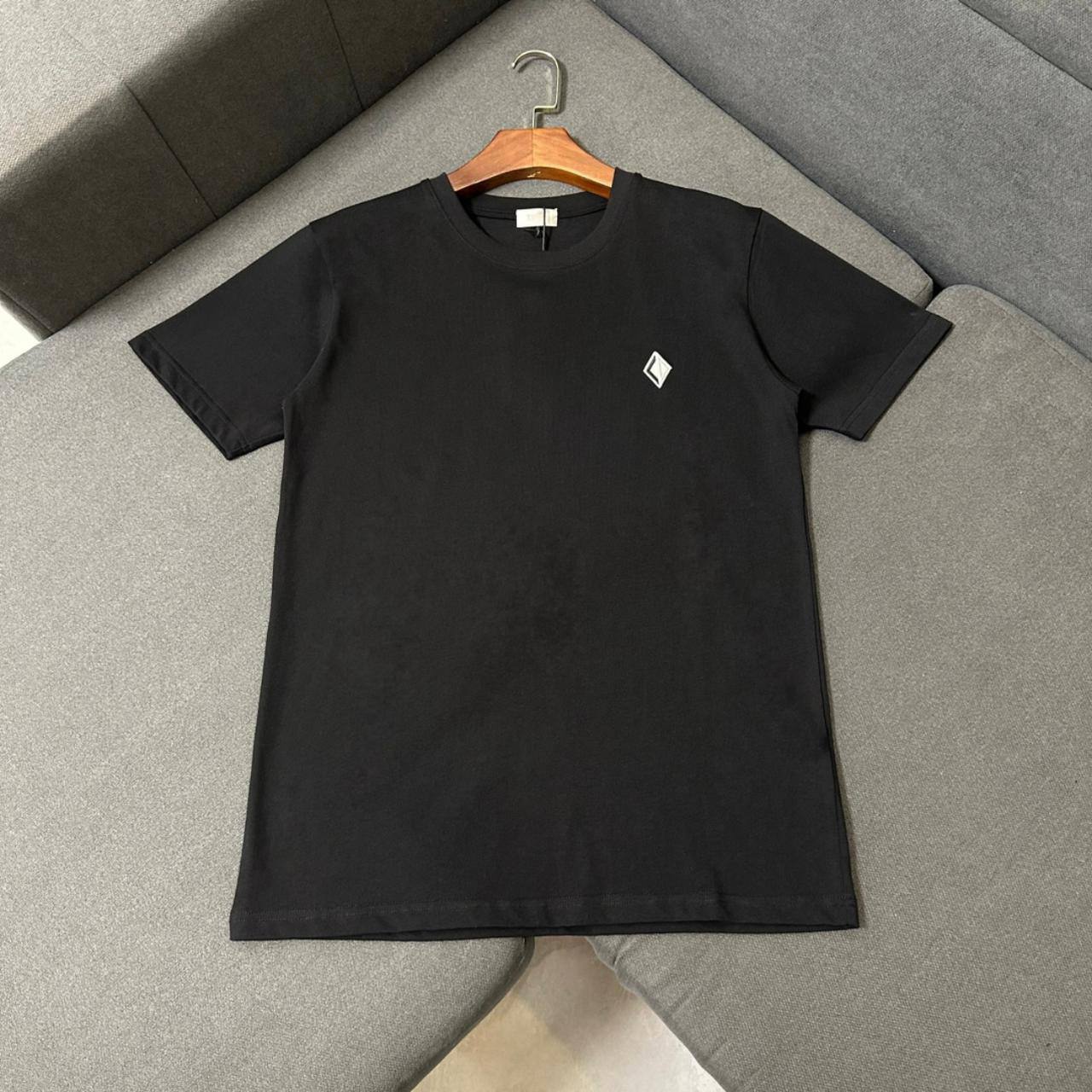 Футболка премиальная Christian Dior BP-33646 Футболка премиальная Christian Dior BP-33646