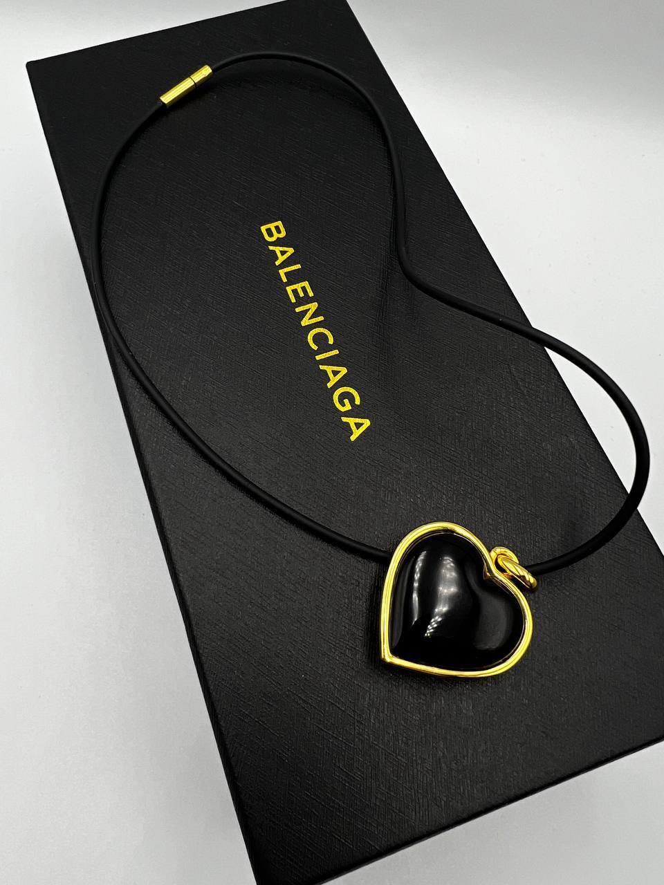 Колье трендовое Balenciaga BP-48088 Колье трендовое Balenciaga BP-48088