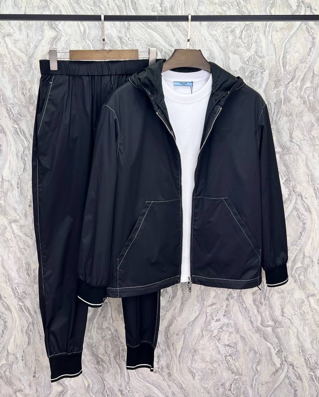 Костюм для спорта трендовый Prada BP-30038 Костюм для спорта трендовый Prada BP-30038