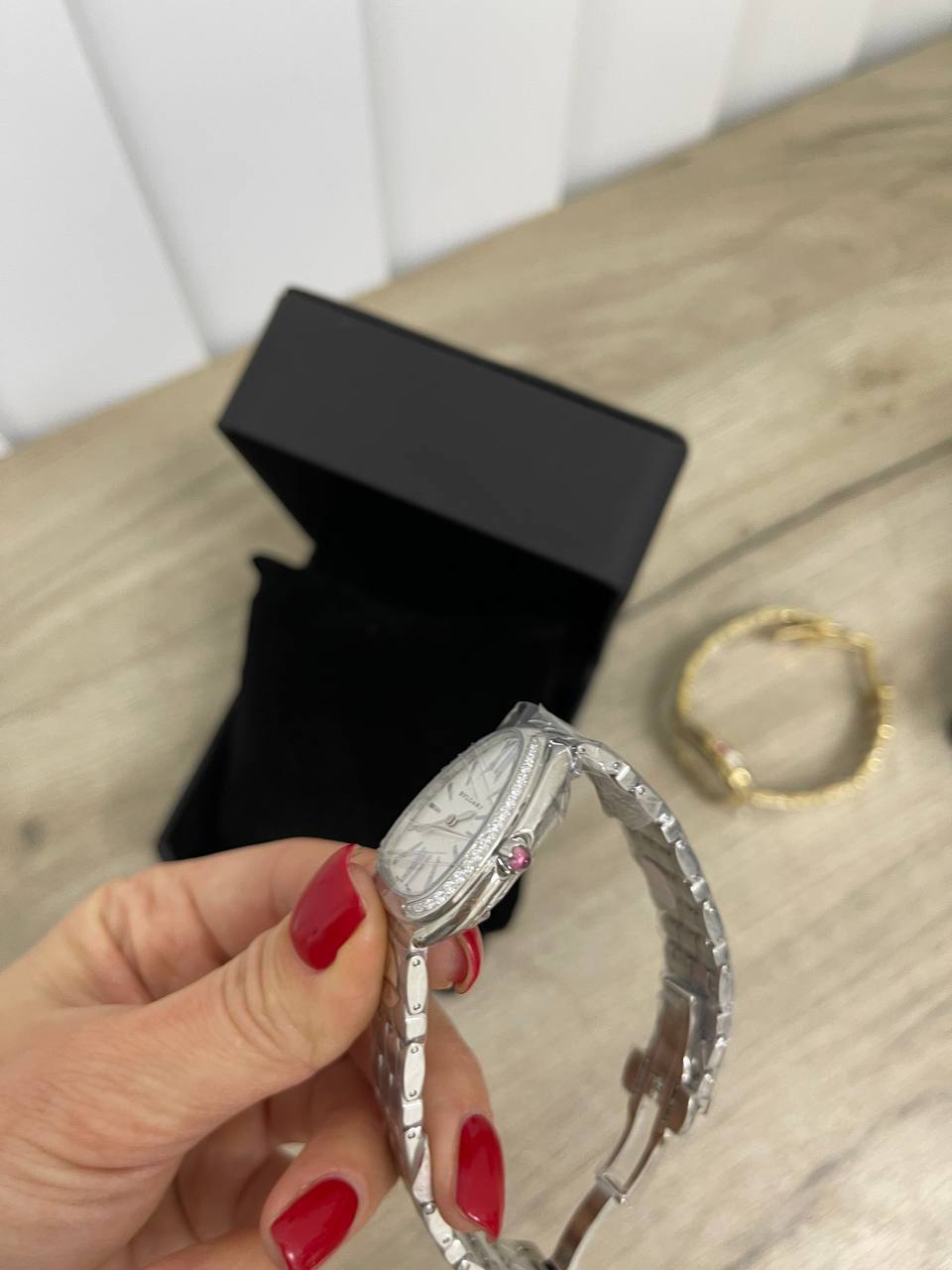 Элегантные часы Bvlgari BP-24183 Элегантные часы Bvlgari BP-24183