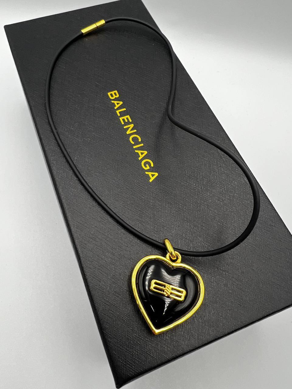 Колье трендовое Balenciaga BP-48088 Колье трендовое Balenciaga BP-48088