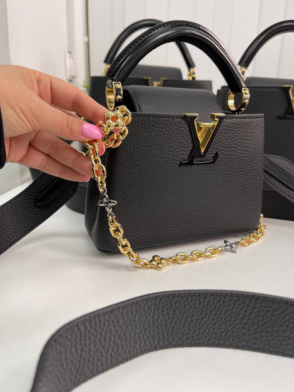 Элитная женская сумка Capucines, 21 см, Louis Vuitton BP-29263 Элитная женская сумка Capucines, 21 см, Louis Vuitton BP-29263