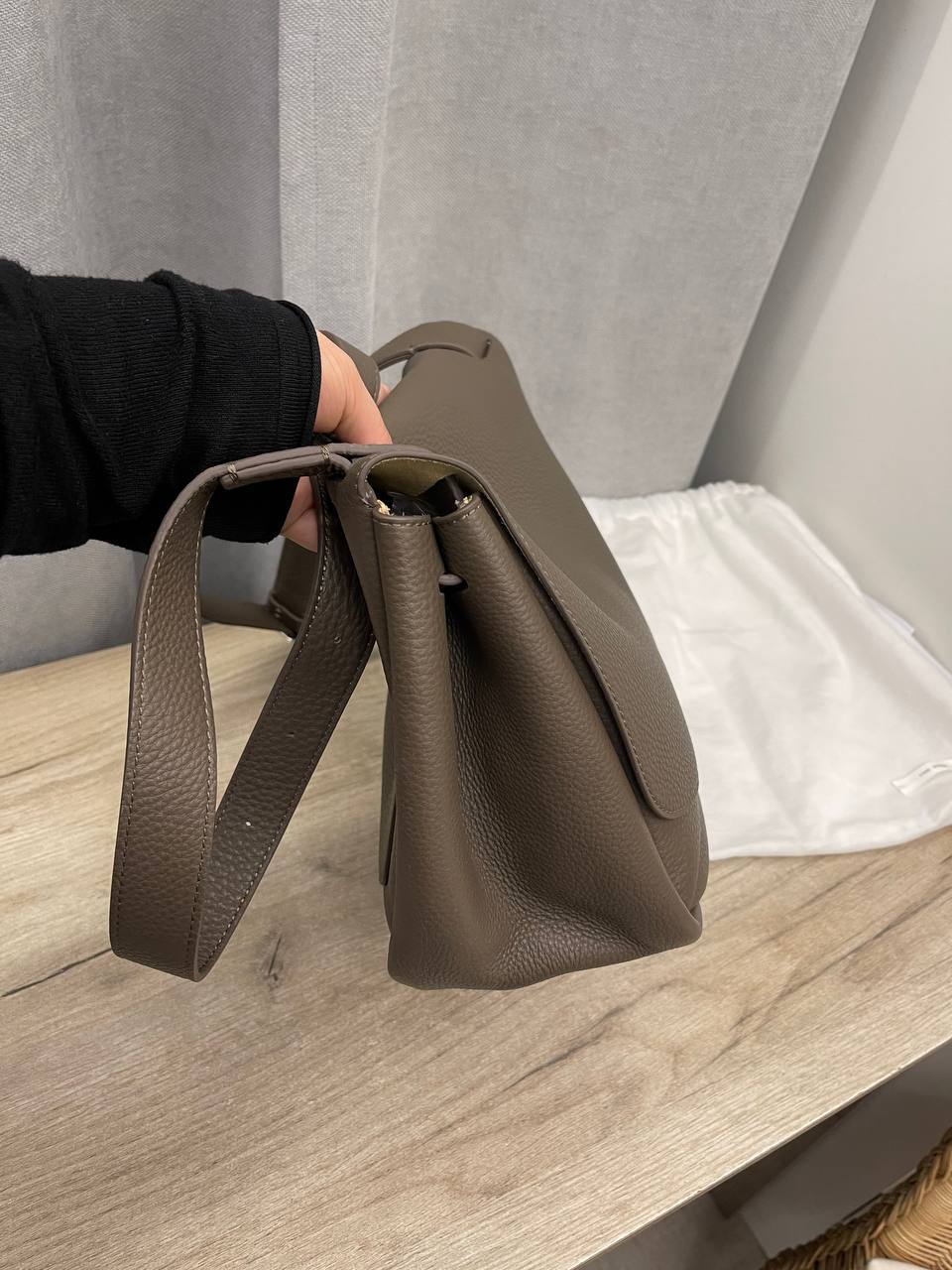 Стильная женская сумка The Row BP-46501 Стильная женская сумка The Row BP-46501