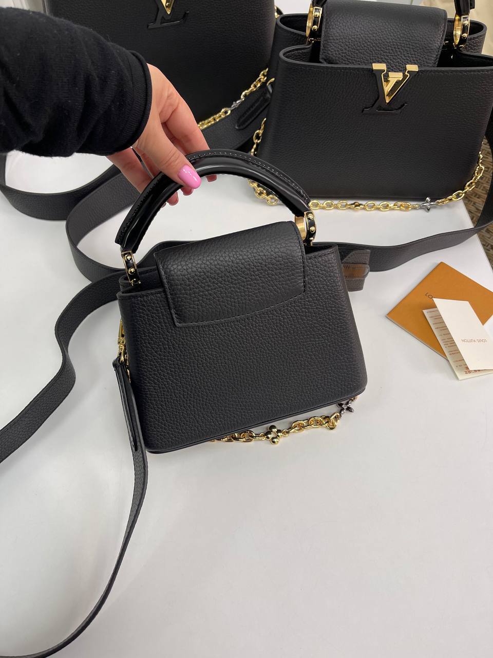 Элитная женская сумка Capucines, 21 см, Louis Vuitton BP-29263 Элитная женская сумка Capucines, 21 см, Louis Vuitton BP-29263