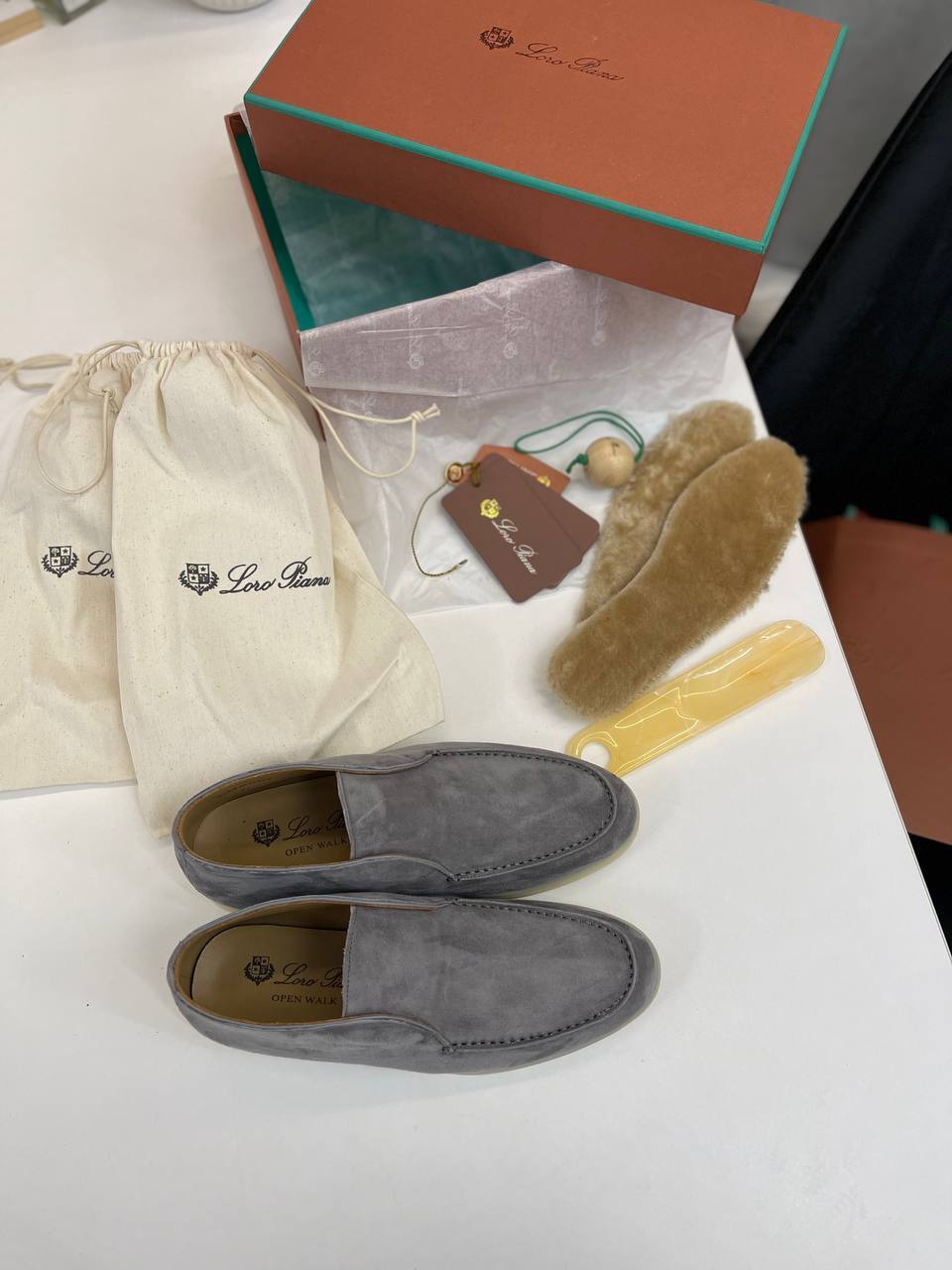 Ботинки женские серые повседневные Loro Piana BP-39534 Ботинки женские серые повседневные Loro Piana BP-39534