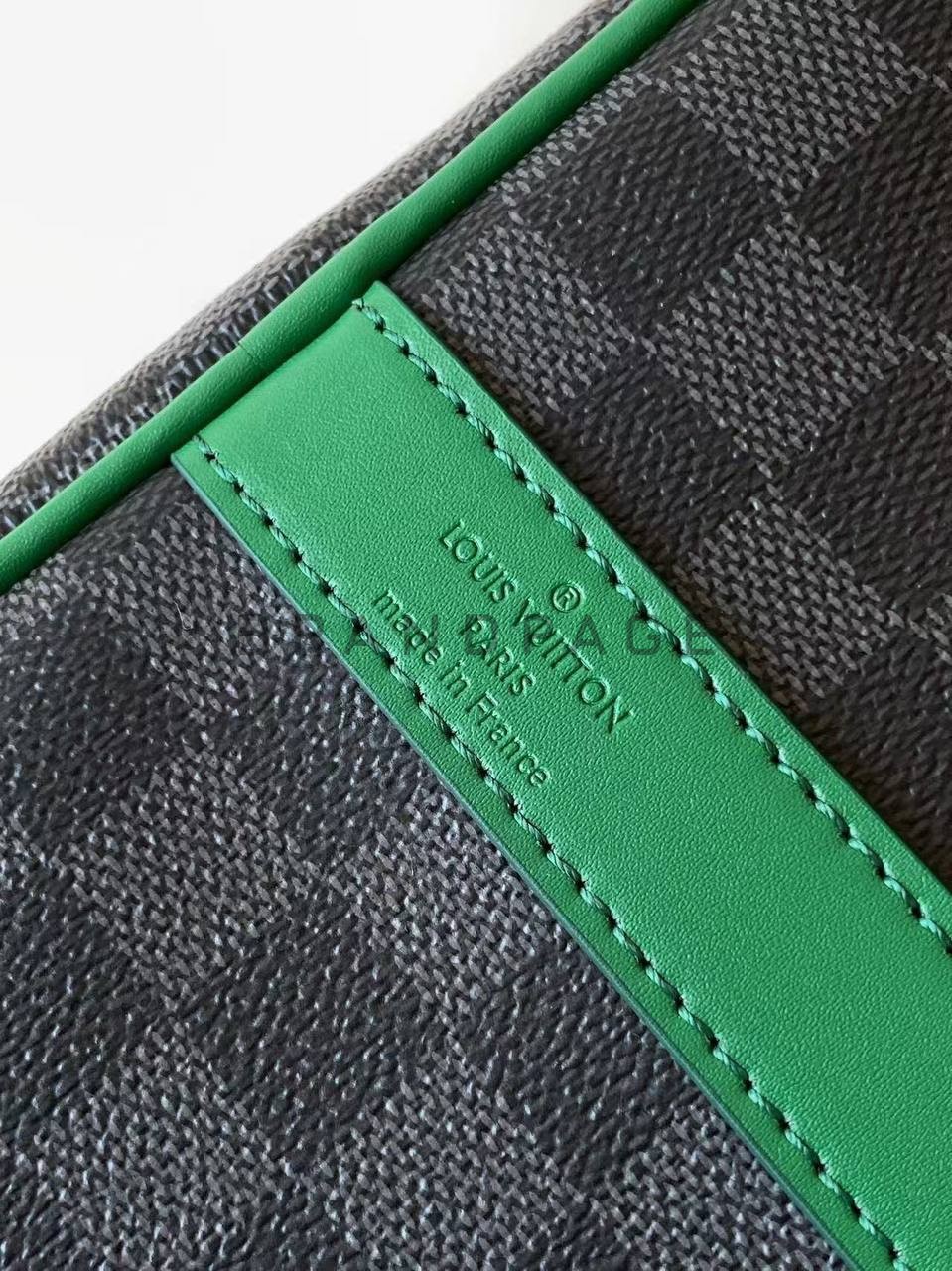 Дорожная сумка из coated canvas Louis Vuitton BPLUX13194