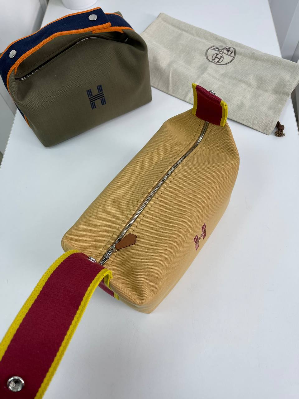 Косметичка темно-желтая женская премиум Hermes BP-19666 Косметичка темно-желтая женская премиум Hermes BP-19666