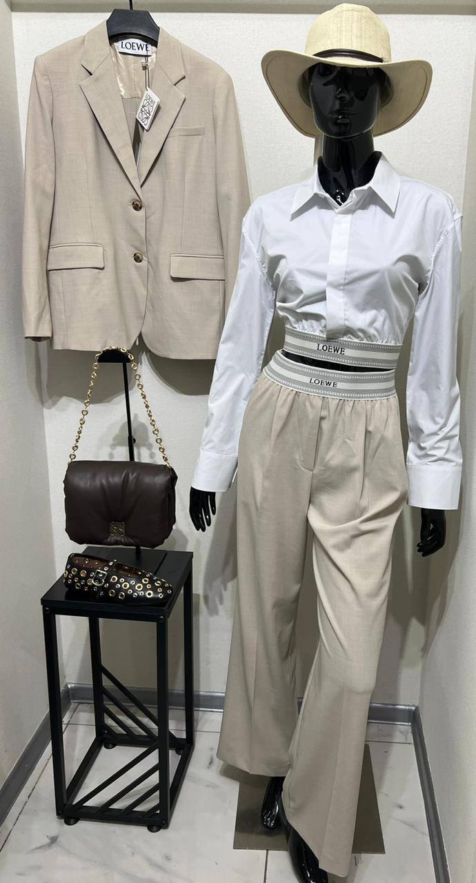 Коллекционный женский костюм Loewe BP-52482 Коллекционный женский костюм Loewe BP-52482