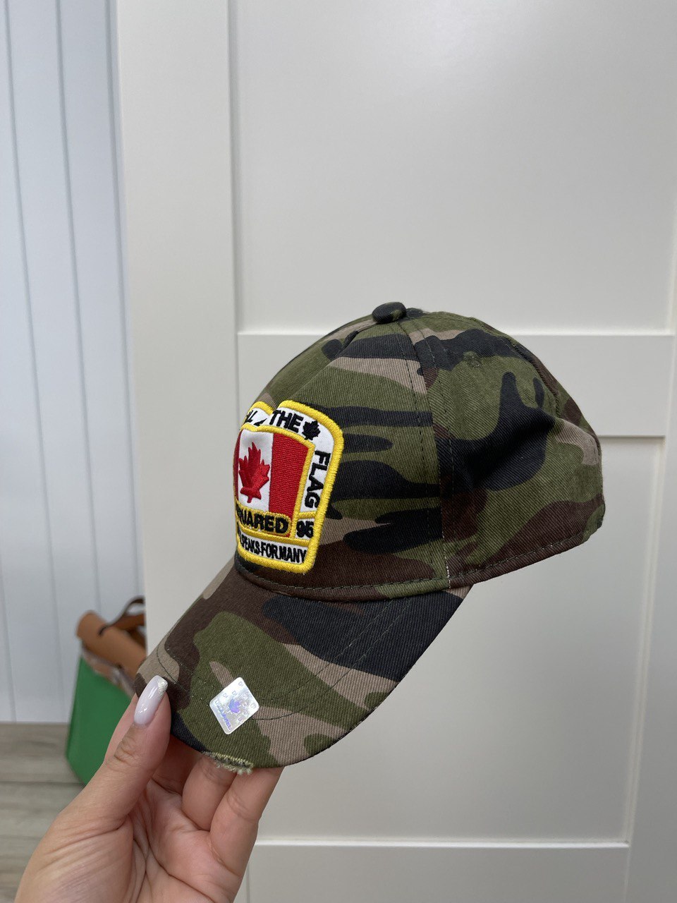 Бейсболка премиум из хлопка Dsquared BP-35722 Бейсболка премиум из хлопка Dsquared BP-35722